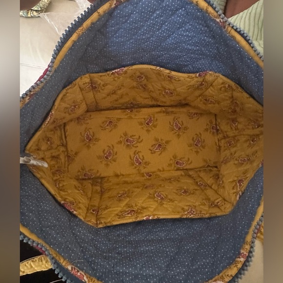 C&F Home Sunbright Quilted Floral Tote Bag - Picture 6 of 10